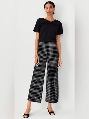 Ann Taylor Black & White Windowpane Knit Pants